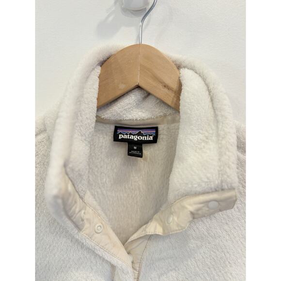 Patagonia Jacket Women M White Snap T Fleece Fuzzy Sweater Outdoor Hike Camping - Picture 4 of 4